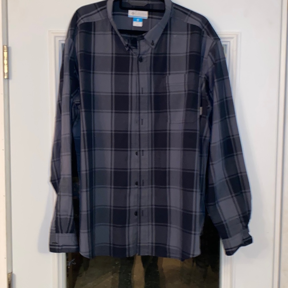 Columbia button down plaid shirt, size-xxl, excellent condition